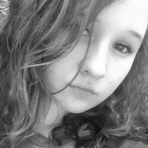 Meet your Posher, Abigail